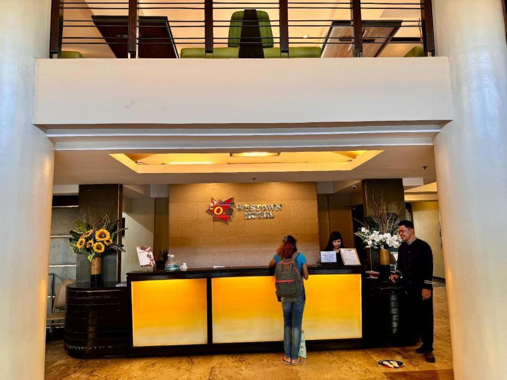 Mo2 Westown Hotel San Juan Bacolod Exterior photo
