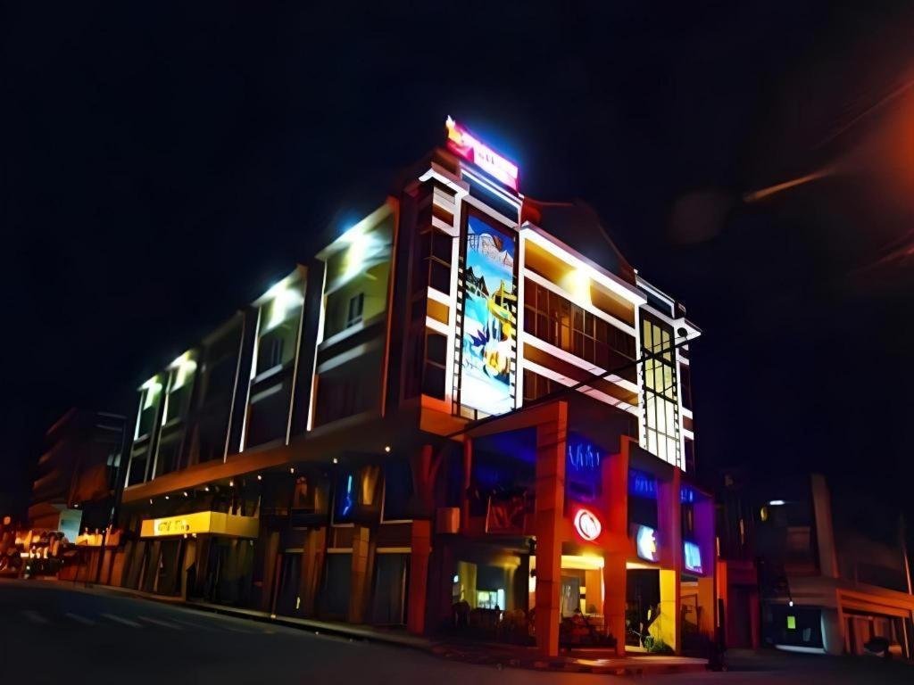 Mo2 Westown Hotel San Juan Bacolod Exterior photo