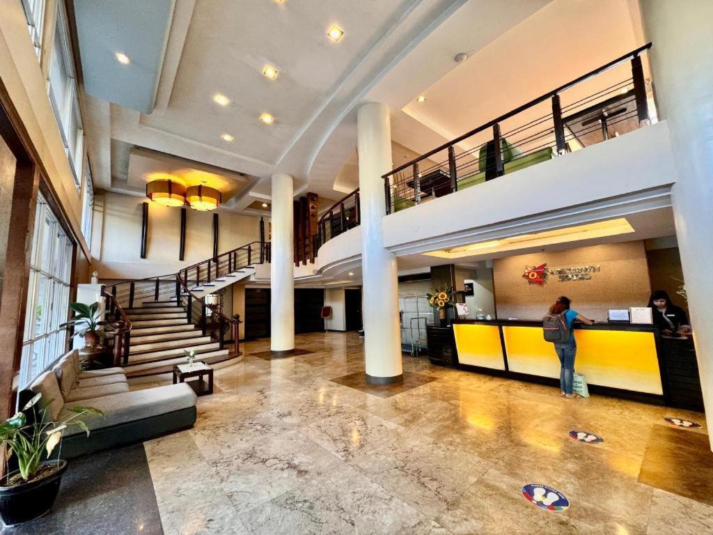 Mo2 Westown Hotel San Juan Bacolod Exterior photo