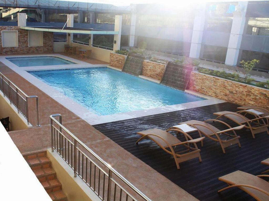 Mo2 Westown Hotel San Juan Bacolod Exterior photo