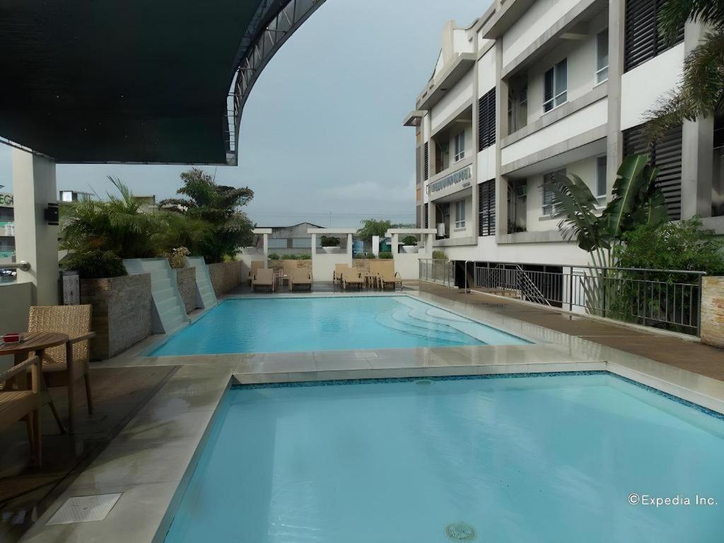 Mo2 Westown Hotel San Juan Bacolod Exterior photo